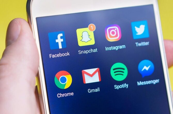 Gestão de Redes Sociais Gestão de Redes Sociais